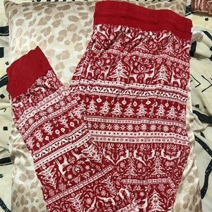 EUC little sleepies Christmas PJ’s (for like an XXL) retired print